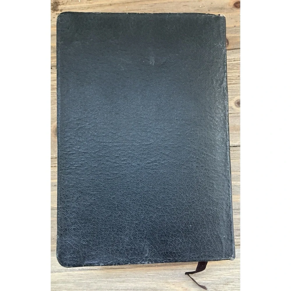 VTG 1952 Holy Bible Black Leather Revised Standard Version Nelson